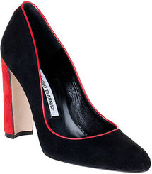 Manolo Blahnik Neurotica suede pump