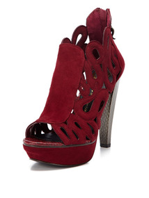 Bernadete Bootie
