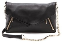 Pour la victoire Nouveau Cross Body Clutch