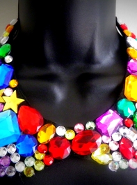 Multicolored Peter Pan Necklace - ColetteClayton.com